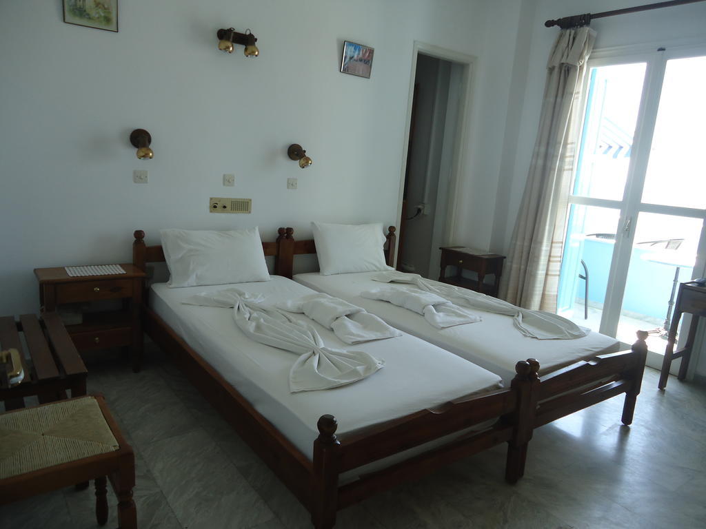 Zorbas Hotel Pythagóreion Quarto foto
